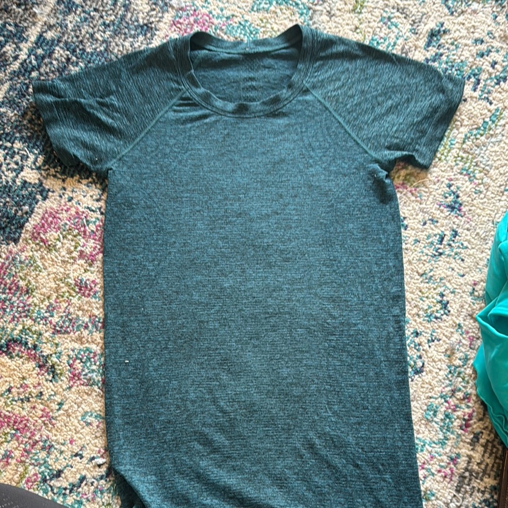 Blue/Green Lulu Swiftly Tee